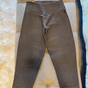 Booty by Brabants - Croc Skin Cropped Leggings